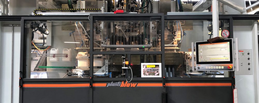 Nouvelle machine d'extrusion-soufflage